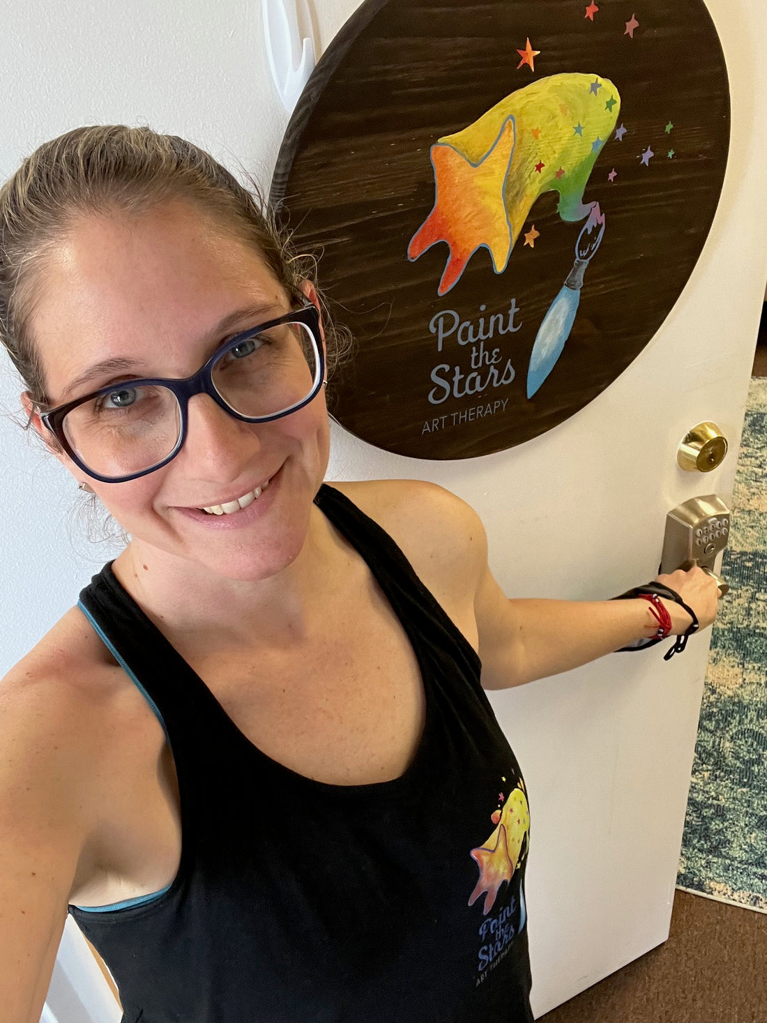 Meet Robyn Schindler of Paint the Stars Art Therapy: Emotional Health, Art Therapy, and Parenthood